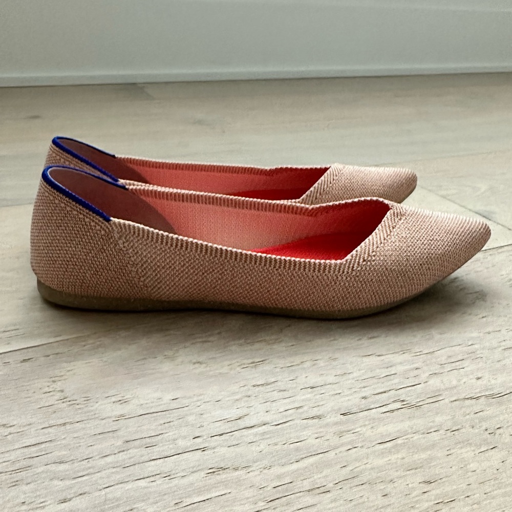 Rothy’s Rose shimmer points. Size 9